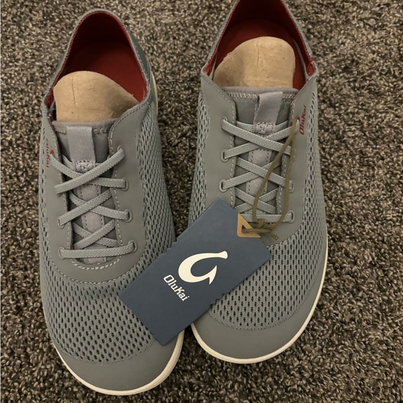 OluKai shoe NWT size 9  Moku Pae style. Poi/red ochre color way. - Picture 3 of 3